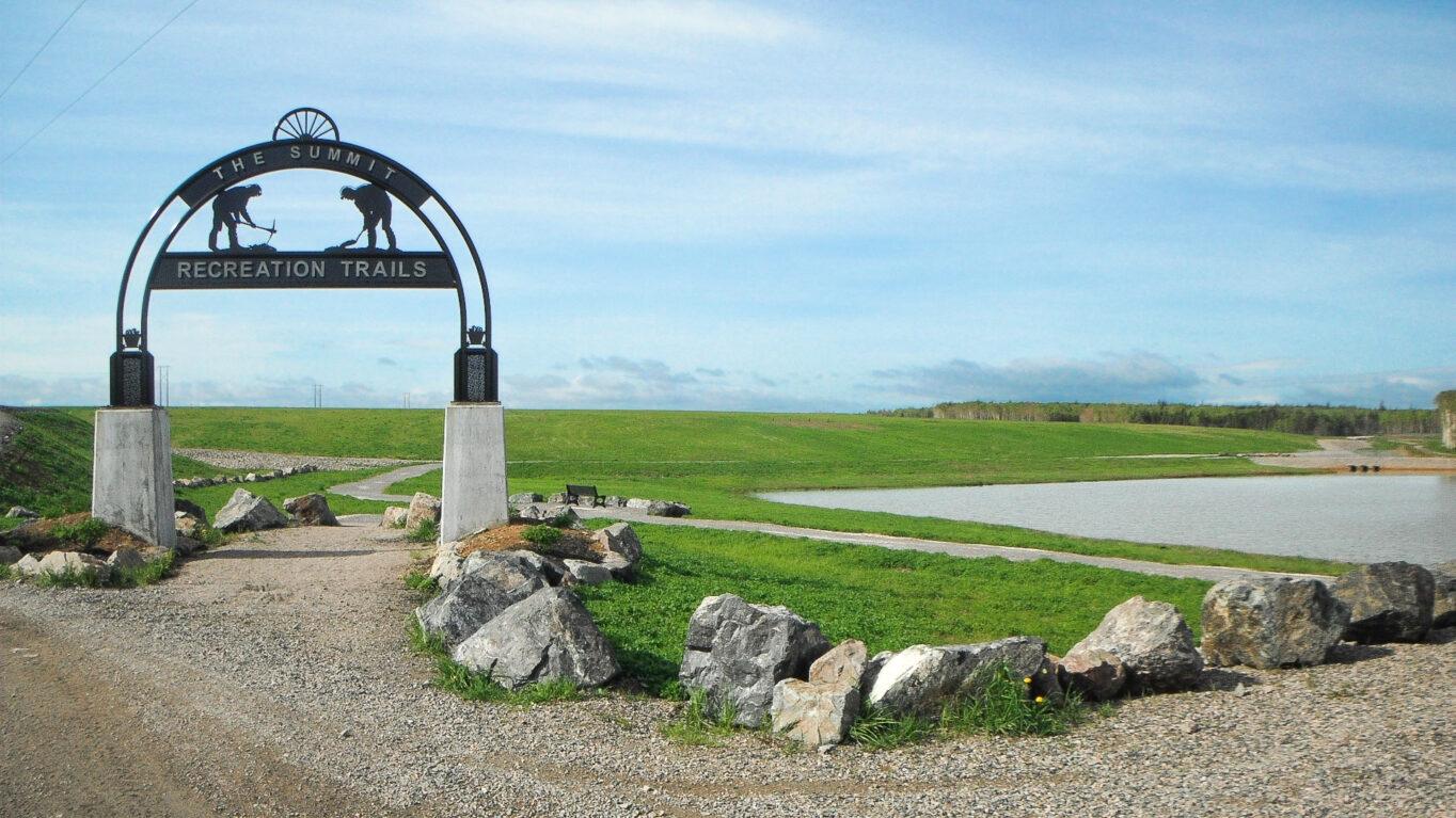 State-of-the-Art Field Performance Monitoring System 1 Reclaimed coal mine rock pile (Okane Archive)